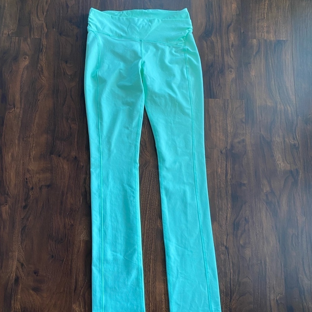 Lululemon Presence Pant Regular 
Mint 
Size 8 Reg